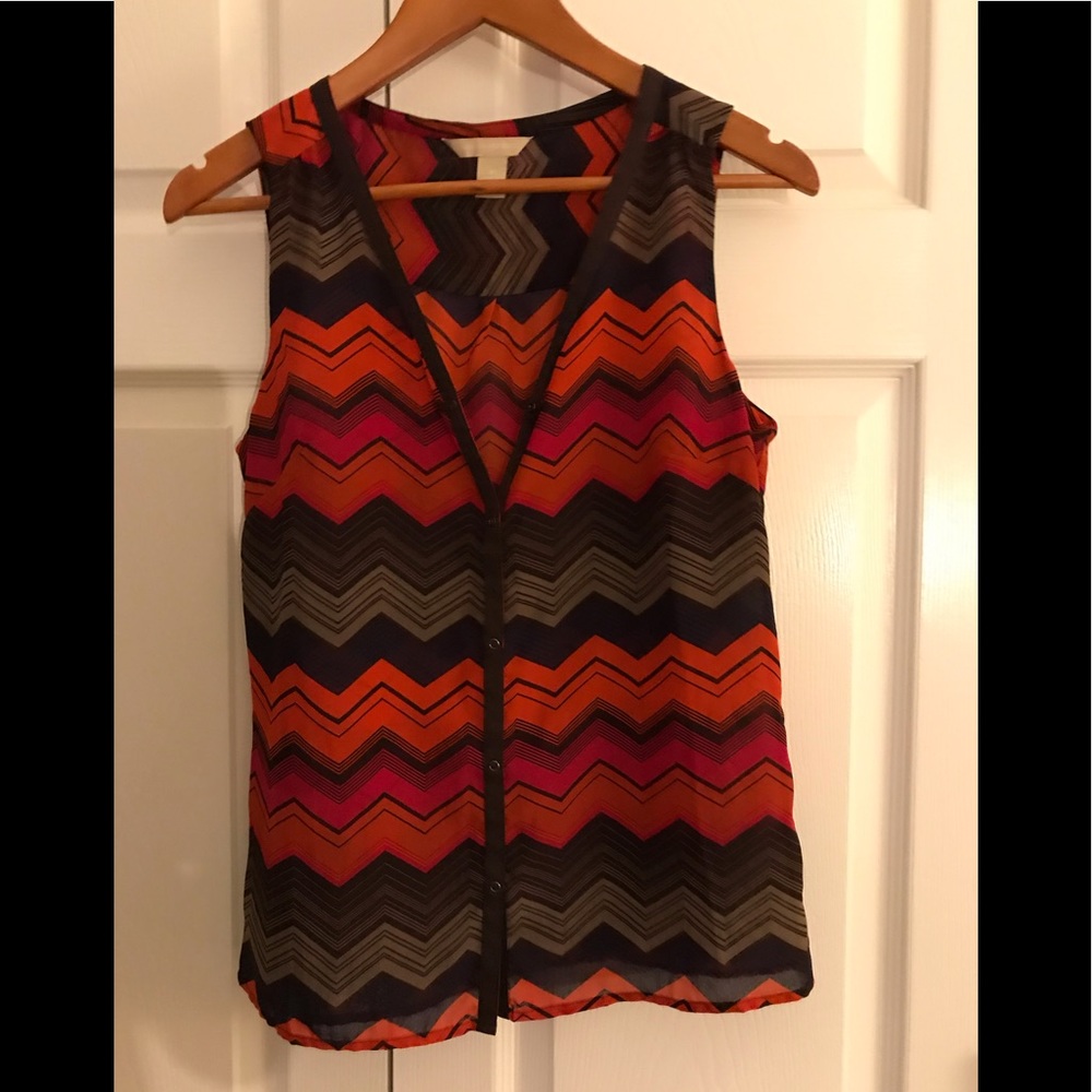 Banana Republic V neck blouse